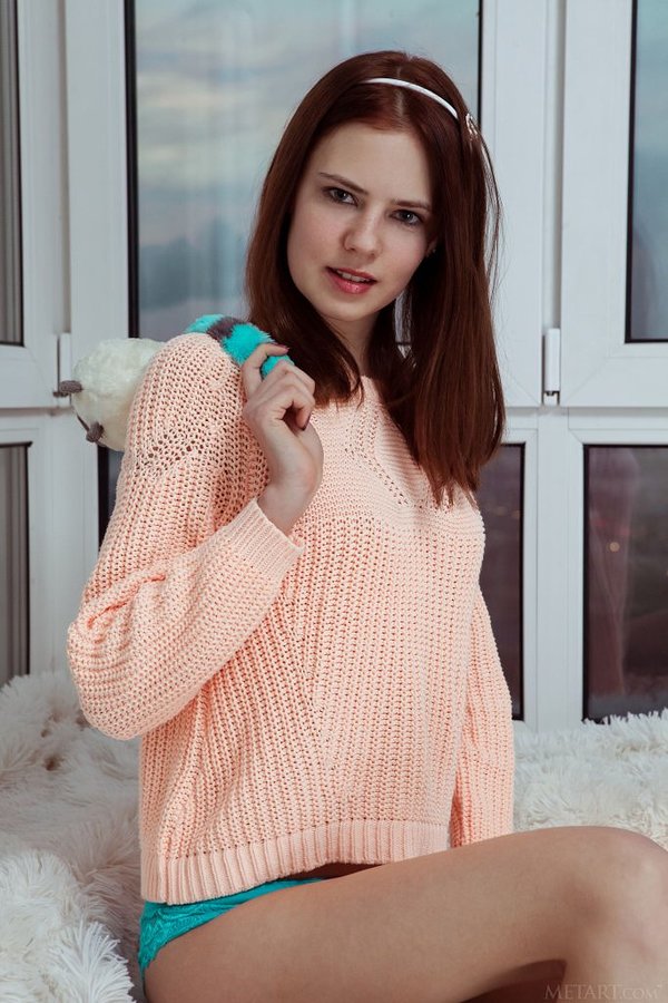 Зина, 22